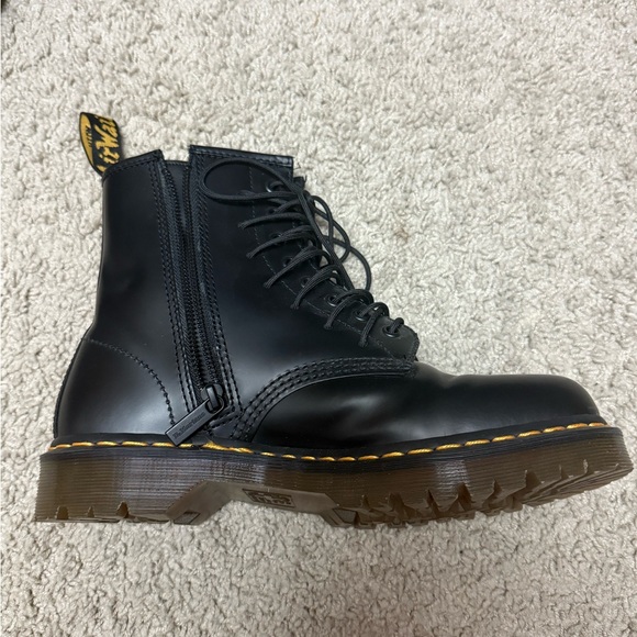 Dr. Martens Lace Up Black Boot Interior Zipper - Picture 5 of 6
